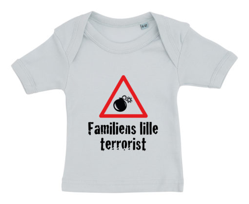 Baby t-shirt Familiens lille terrorist 2020 blaa